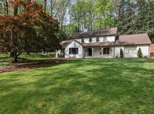 4384 Whitewater Creek Rd NW, Atlanta, GA 30327