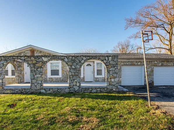 5760 Grandview Dr, Indianapolis, IN 46228