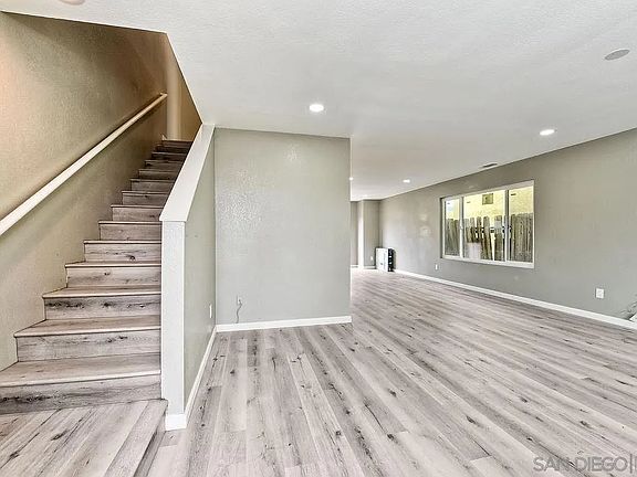 5th image of 1026-28 Georgia St