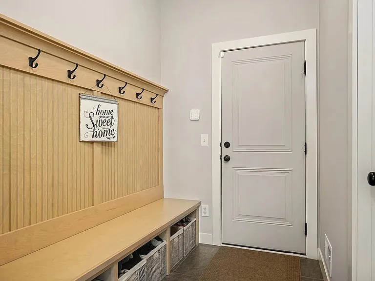 9769 Iron Horse Rd — Photo 34