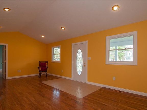 5th image of 9050 Horseshoe Dr