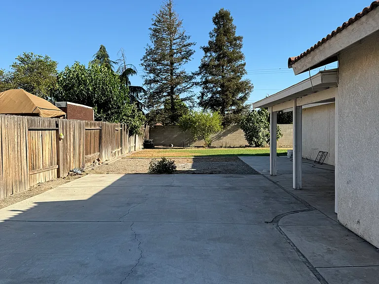 1409 Kirkwood Ave — Photo 18