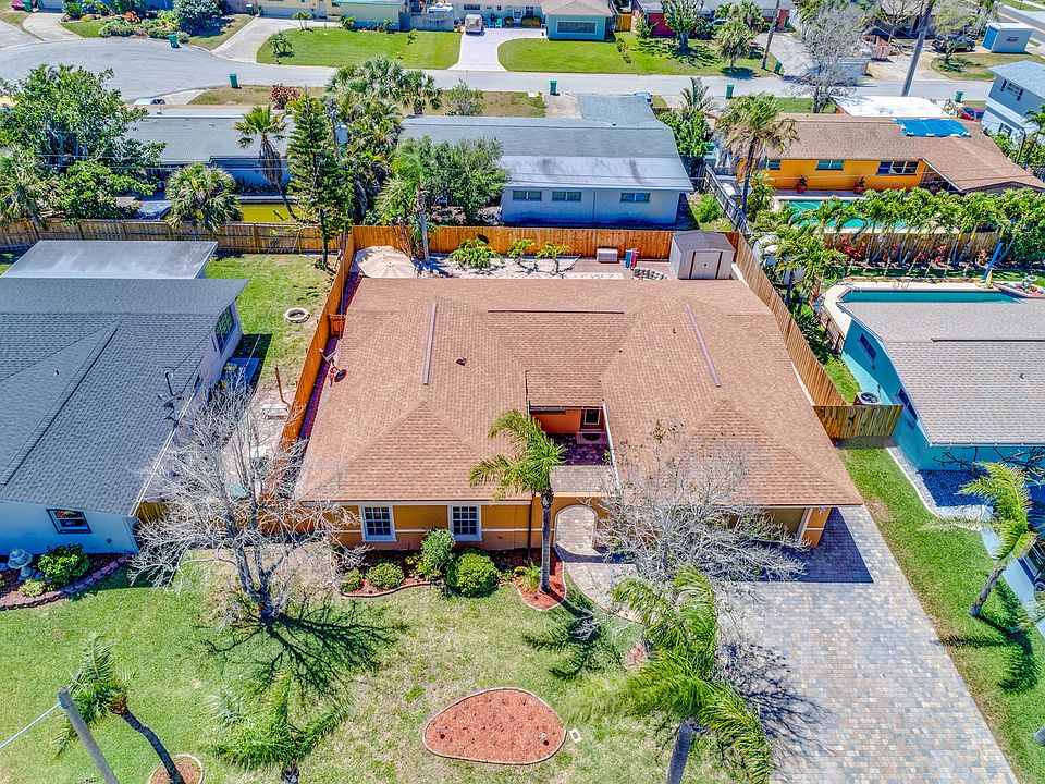 1st image of 220 Price Ct