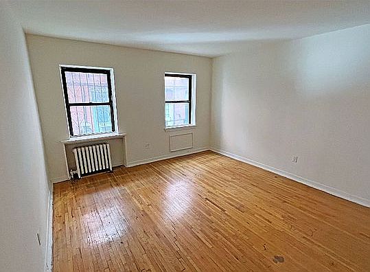 1st image of 345 W 48th St APT 1C