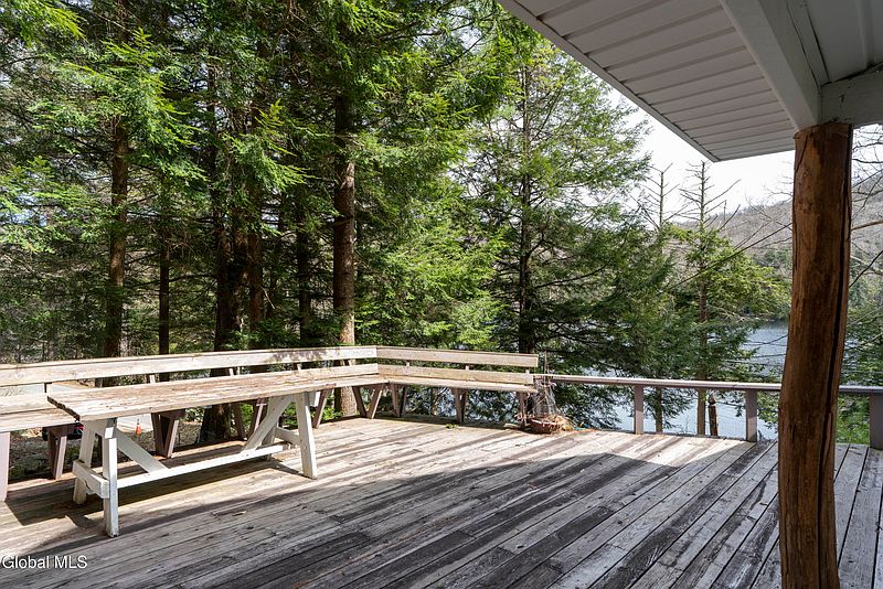 4th image of 183 Green Lake Road