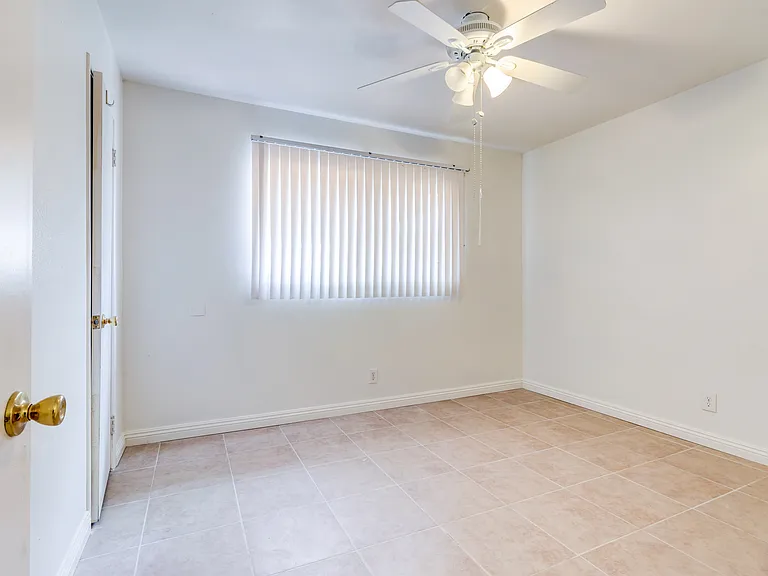 1102 E G St #12 — Photo 8