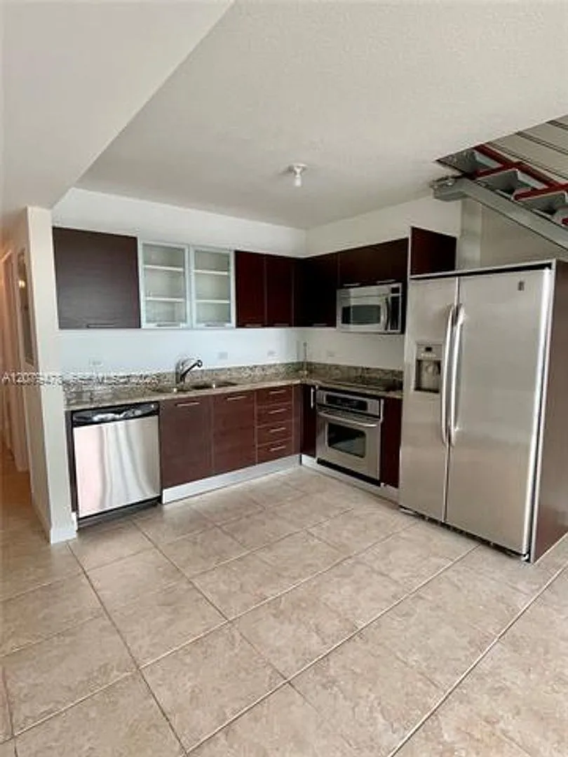 41 SE 5th St cu-2405, Miami, FL 33131 — Photo 1