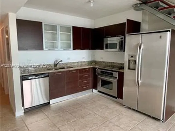 41 SE 5th St, Miami, FL