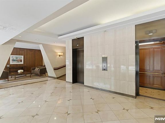2nd image of 4 Horizon Rd APT G10