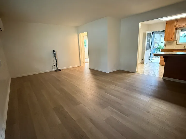 61 Loma Pl — Photo 3