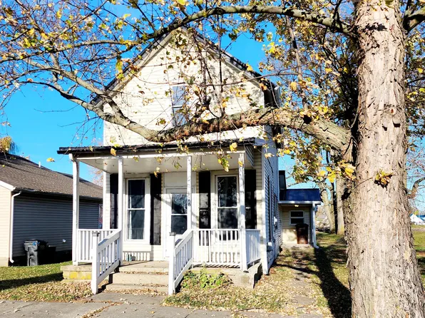16 S Main St, Jeffersonville, OH 43128