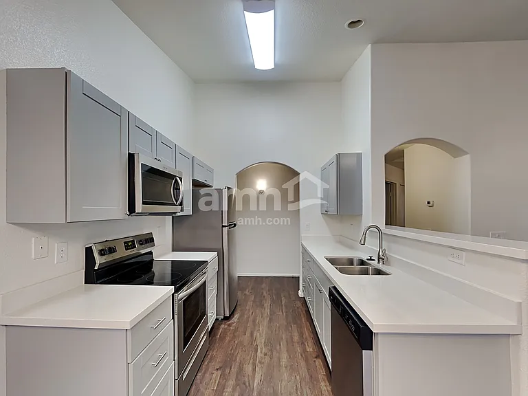 16563 W Melvin St — Photo 3