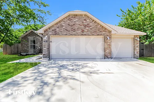 1603 Village Dr Photo 1 1603 Village Dr Photo 1