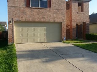 10120 Del Lago Ct, San Antonio, TX 78245