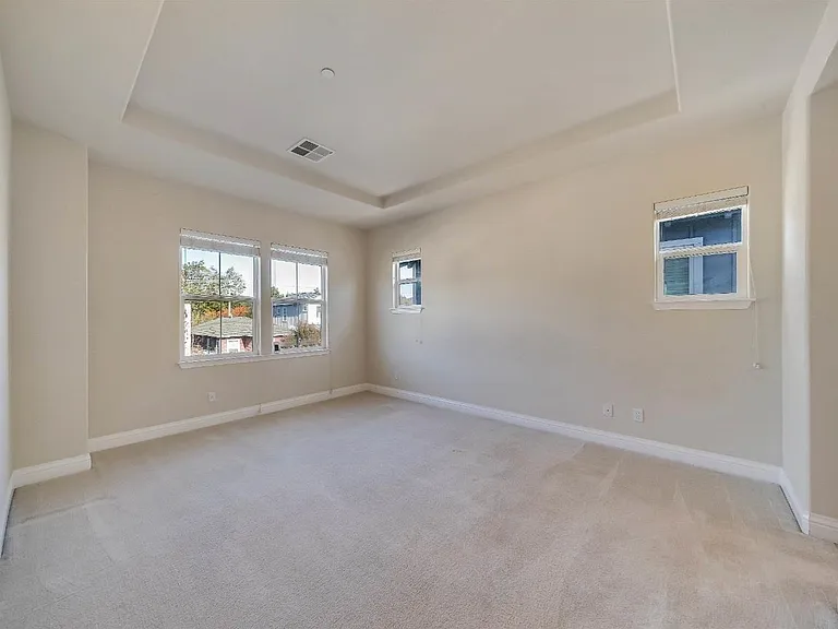 4038 Calloway Dr — Photo 5