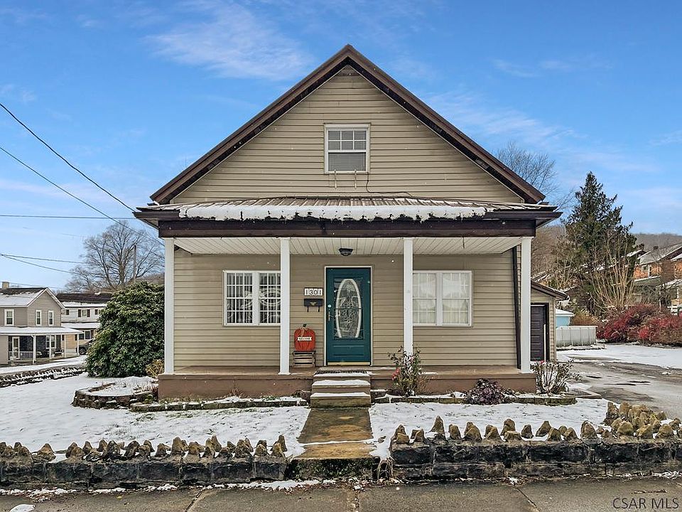 1st image of 1301 Roberts St