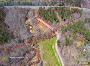 265 Medicine Mine Rd, Columbus, NC 28722