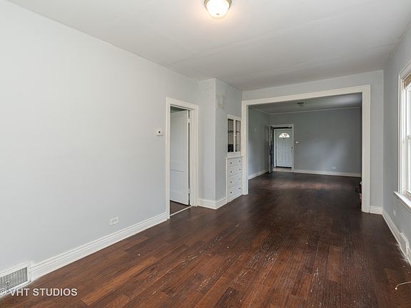 5th image of 13838 Emerald Ave