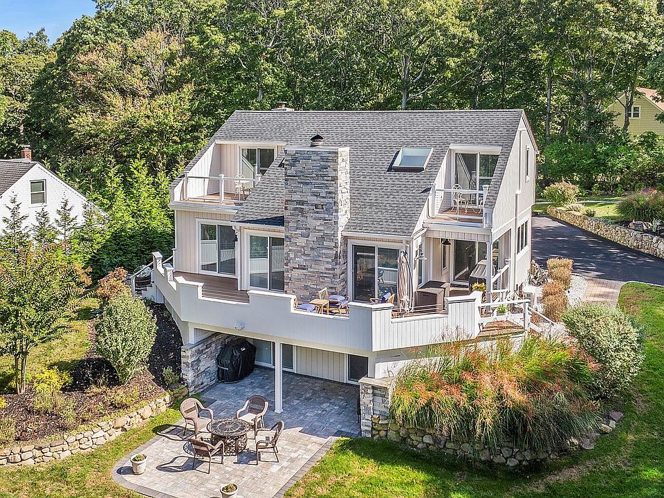 1st image of 12250 Soundview Avenue