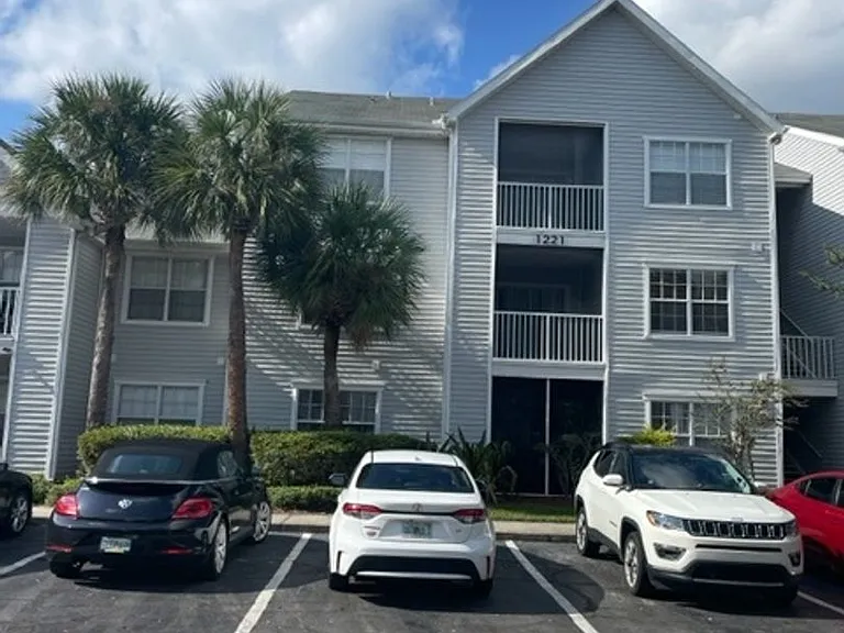 1221 Bermuda Lakes Ln #202 — Photo 1