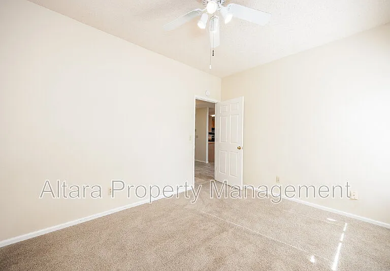 4210 Autumn Heights Dr #B — Photo 12