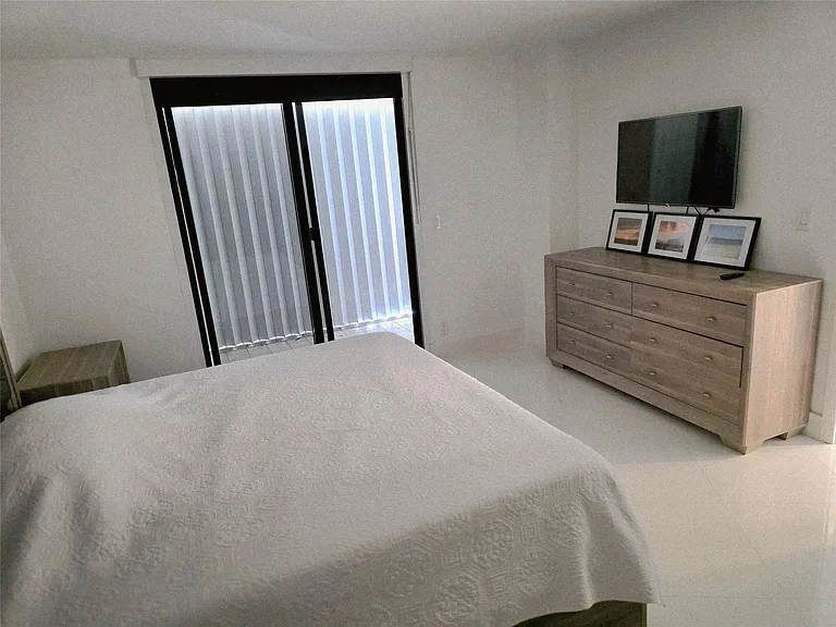 1631 S Ocean Blvd #1006 — Photo 18