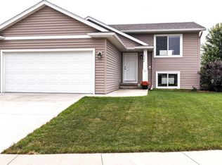 5342 Castleview Dr NW, Rochester, MN 55901