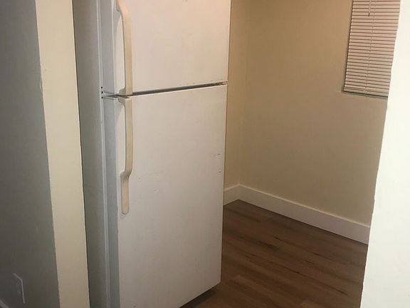 5th image of 81 E William St #1