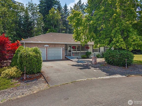 2nd image of 11916 125th Avenue E