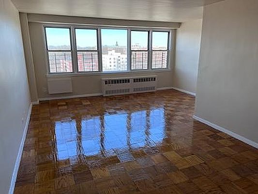 5th image of 164-30 Hillside Ave APT 16E