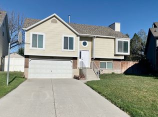 1440 W Countrywood Ln, West Jordan, UT 84088