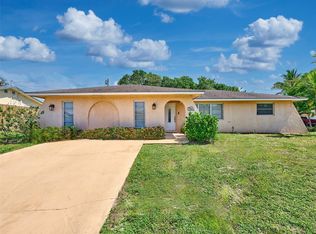 2014 7th Ct S, Lake Worth, FL 33461