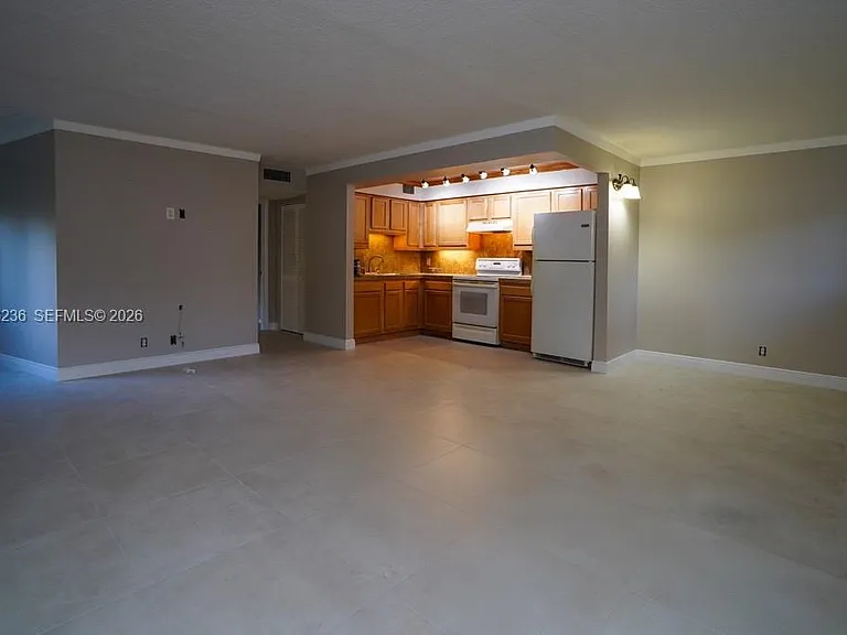 1815 Fairview Villas Dr #1 — Photo 4