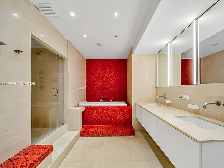 151 Crandon Blvd #500 — Photo 38