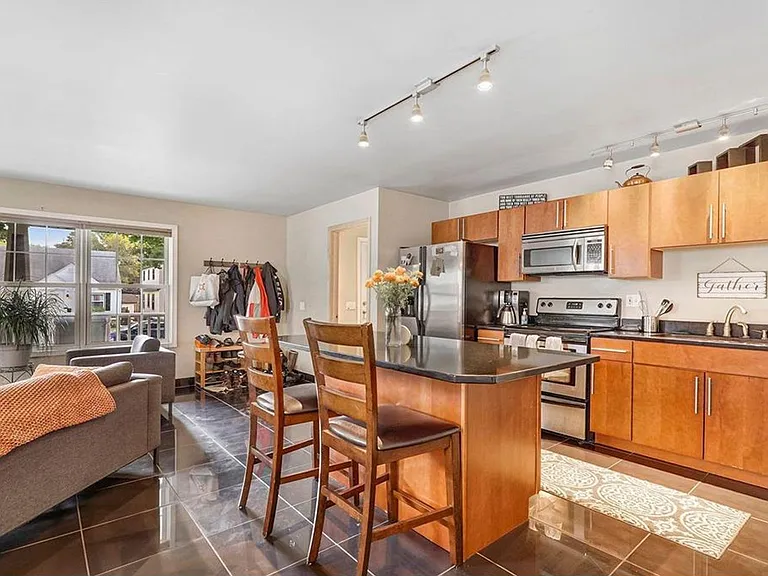 5406 Nokomis Ave — Photo 1