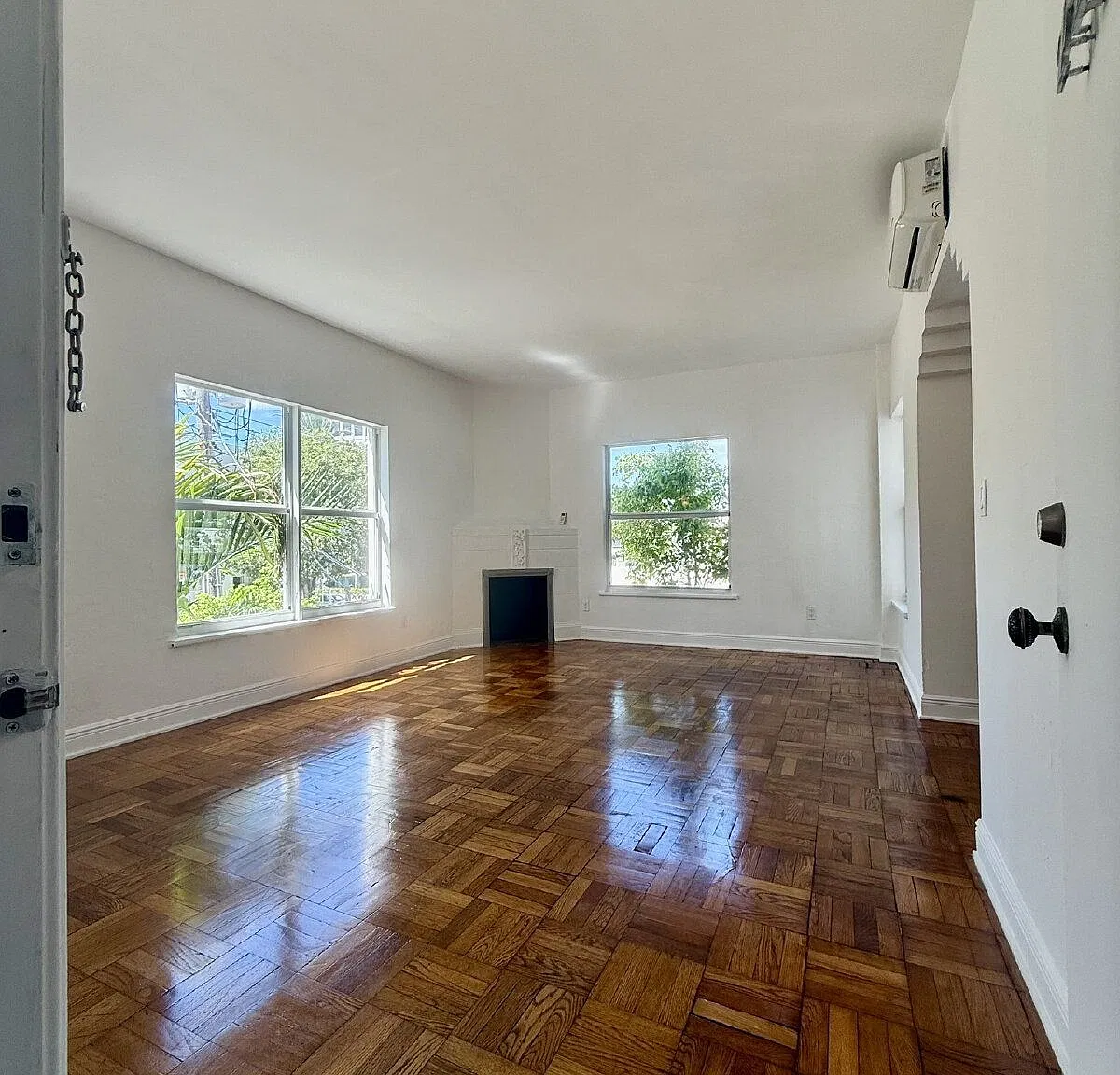 4035 Meridian Ave — Photo 3