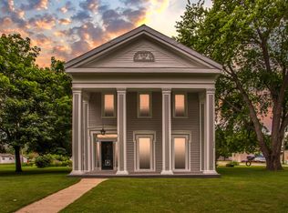 206 S Main St, Tekonsha, MI 49092