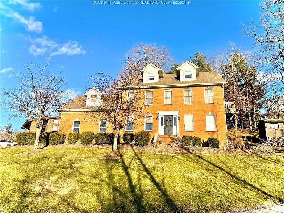 1st image of 301 Woodbridge Dr
