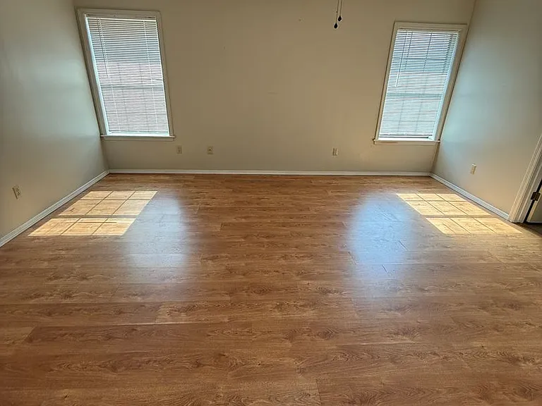903 Aspen Ave — Photo 16
