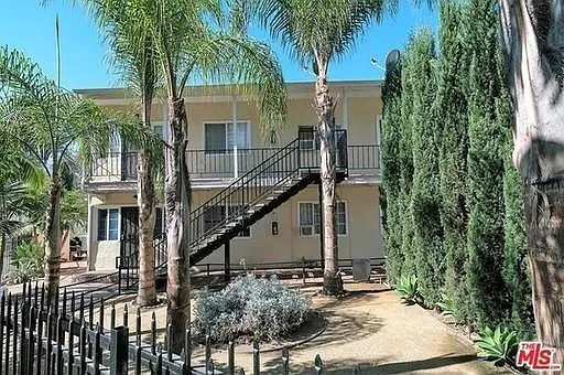 963 N Harvard Blvd #3A