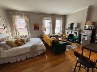 82 Charles St #2F, Boston, MA 02114