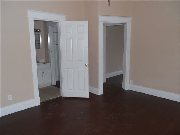 3005 W 8th St #2-  living room