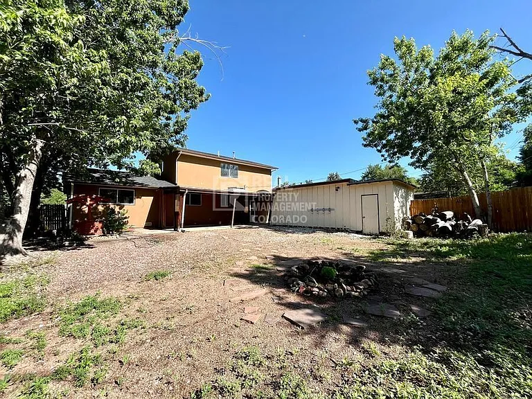 2011 Capulin Dr — Photo 24