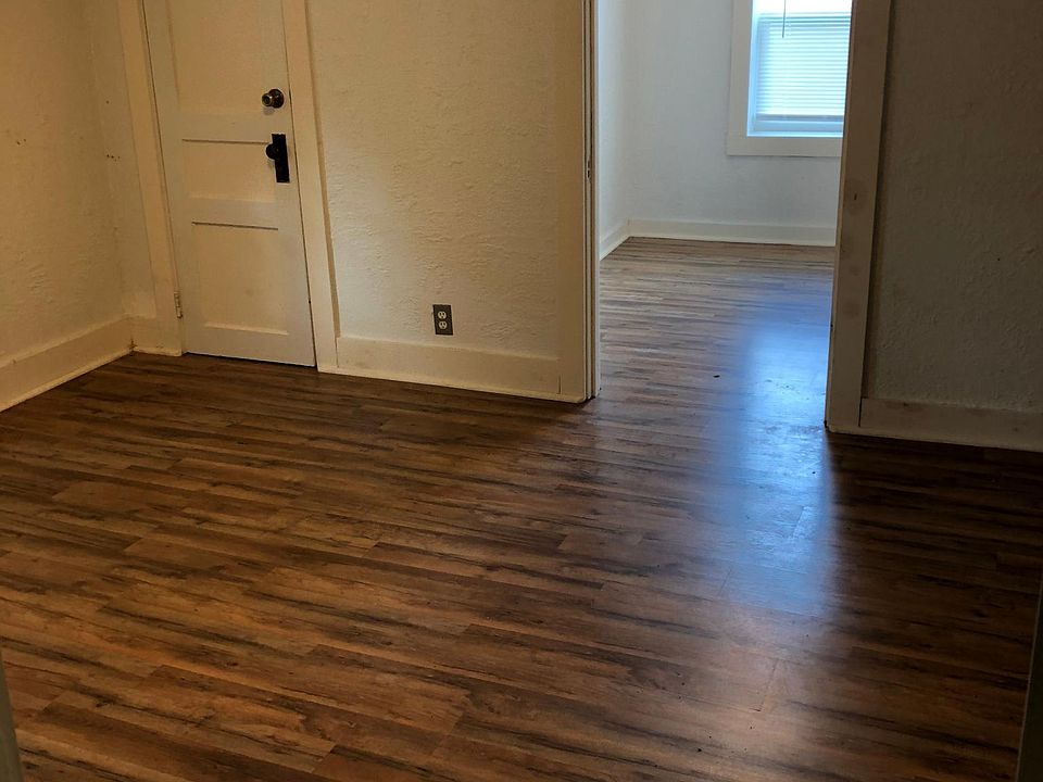 2nd image of 224 S 15th St