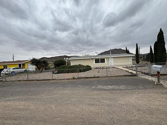 2nd image of 4885 N Sierra Rd