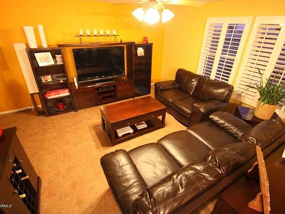 3rd image of 8416 N Placita De Los Laureles