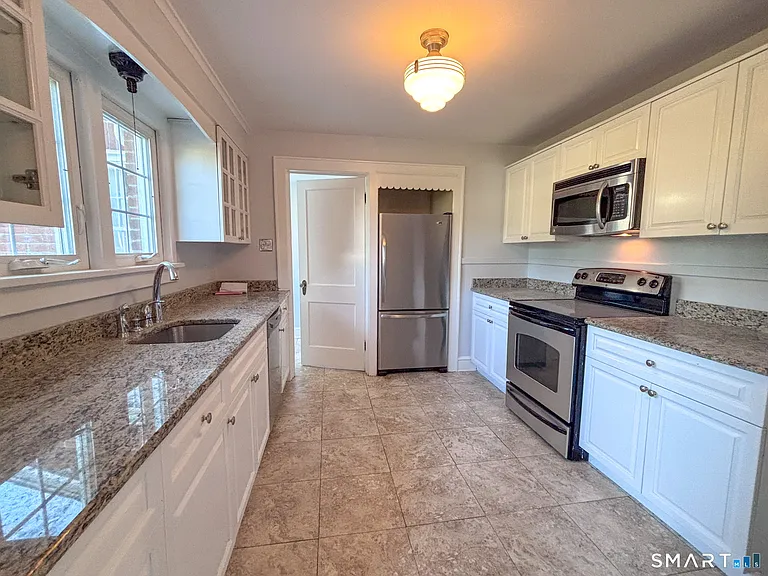 755 Stillson Rd — Photo 4