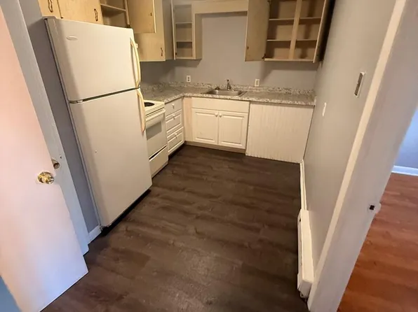 50 E Main Street, 50 E Main St APT 10, Orange, MA 01364