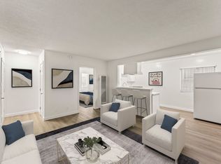 9721 S San Pedro St, Los Angeles, CA 90003