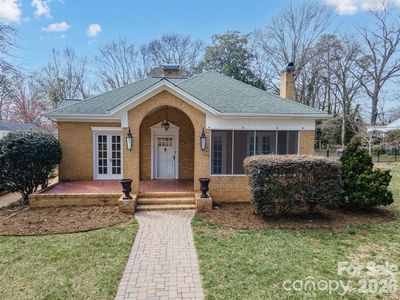 333 7th St NW, Hickory, NC, 28601